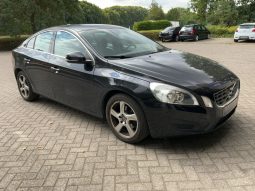 Volvo S60 2.0 D3 Momentum full